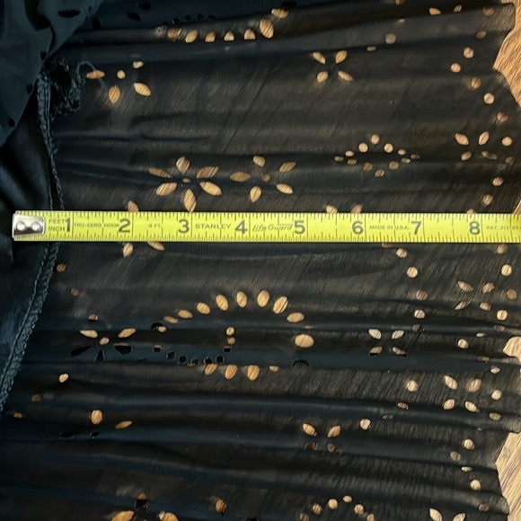 👠❌💥NWOTStylishpleated full lengthskirt.Eyelet Design. - Picture 5 of 7